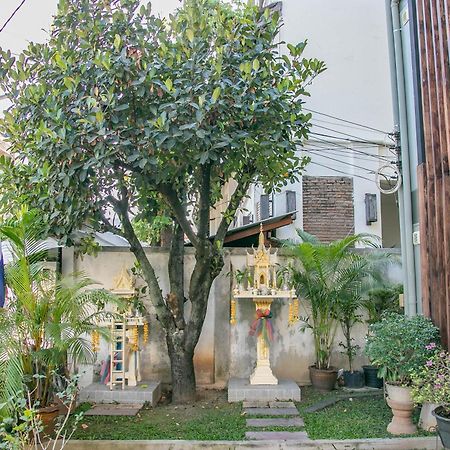 Chada House Hotel Chiang Mai Exterior photo