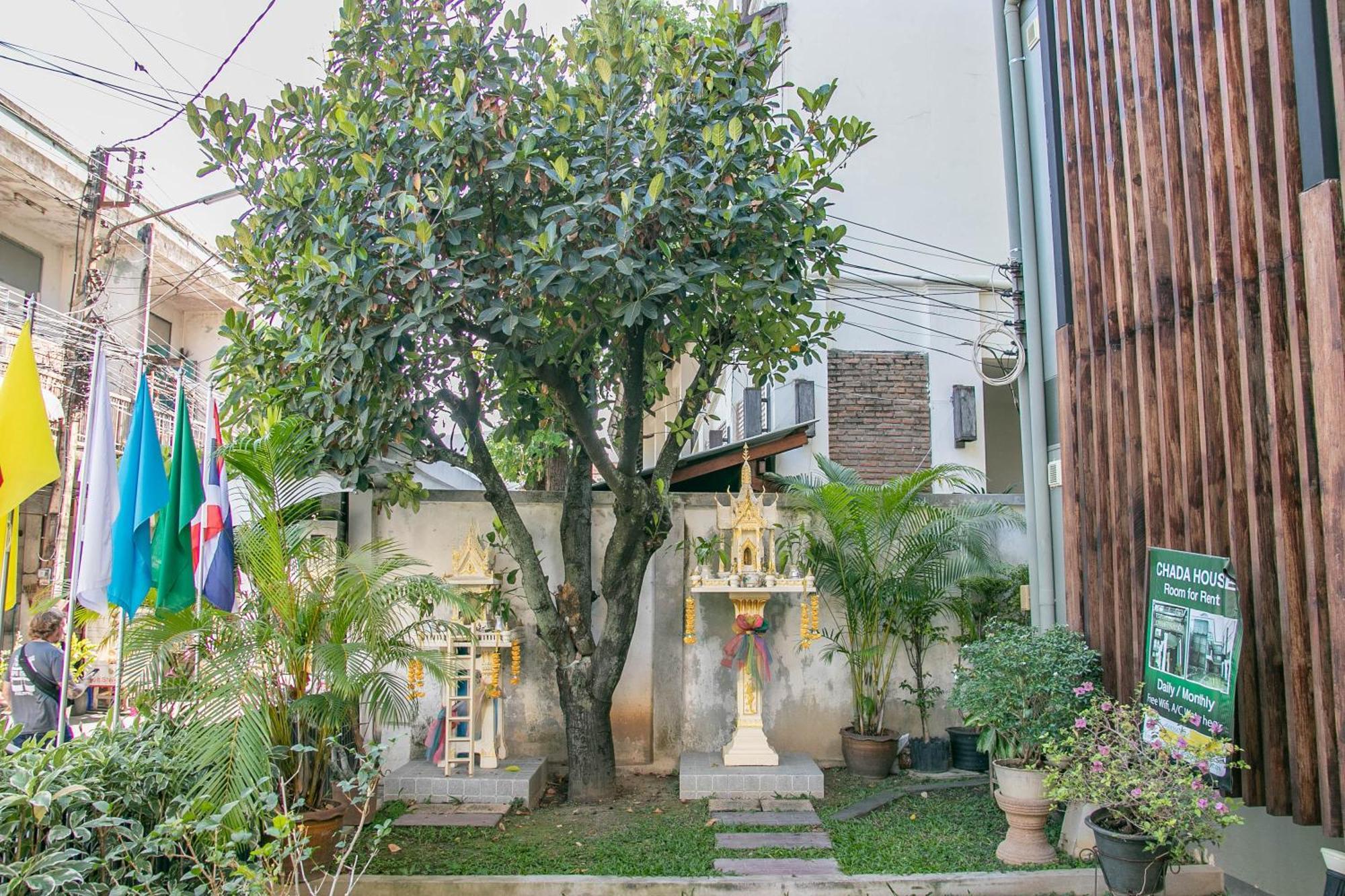 Chada House Hotel Chiang Mai Exterior photo