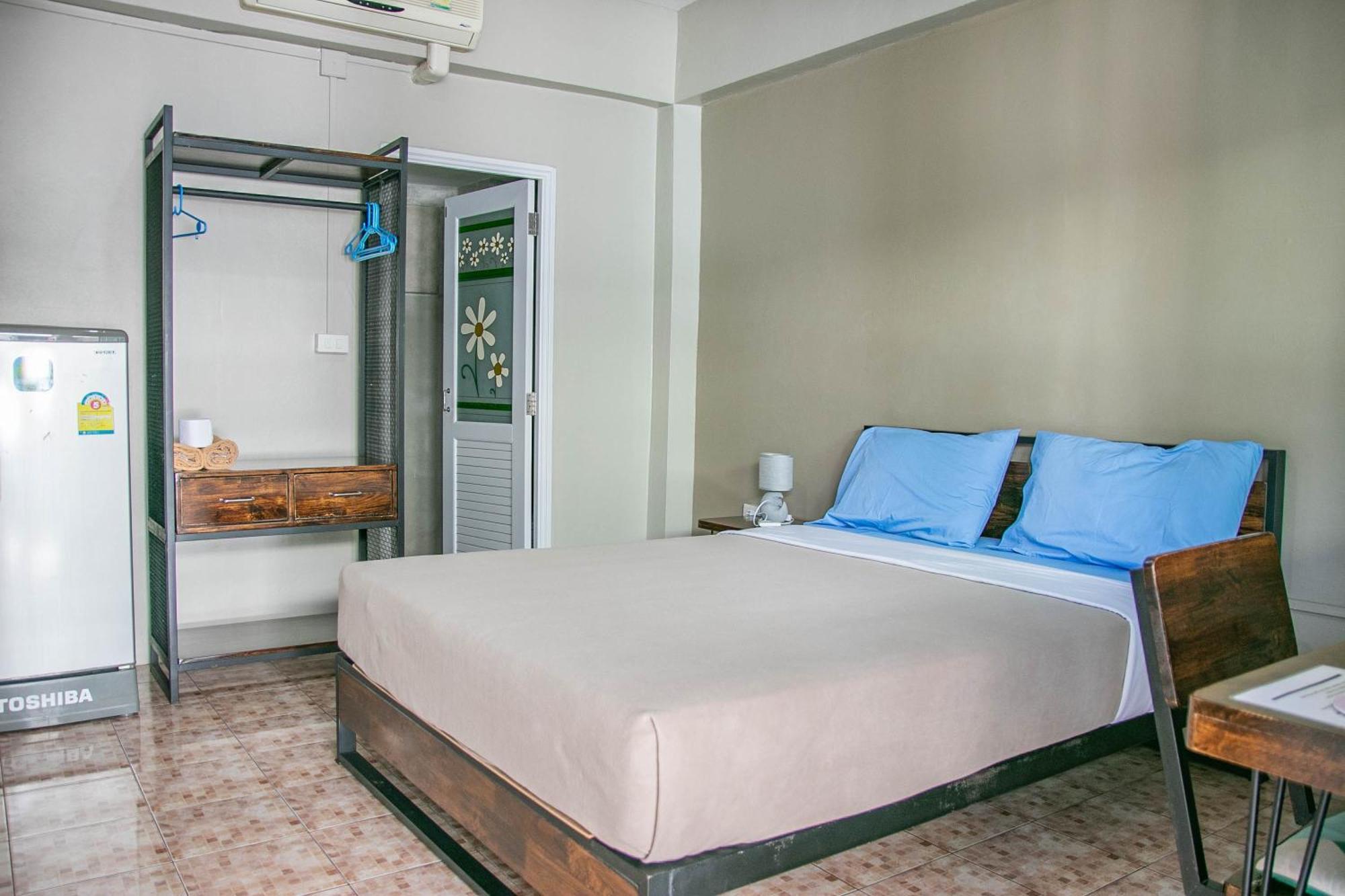 Chada House Hotel Chiang Mai Exterior photo