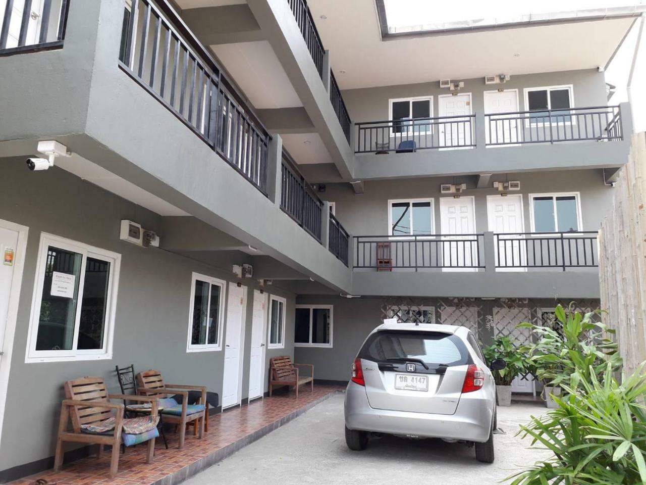 Chada House Hotel Chiang Mai Exterior photo