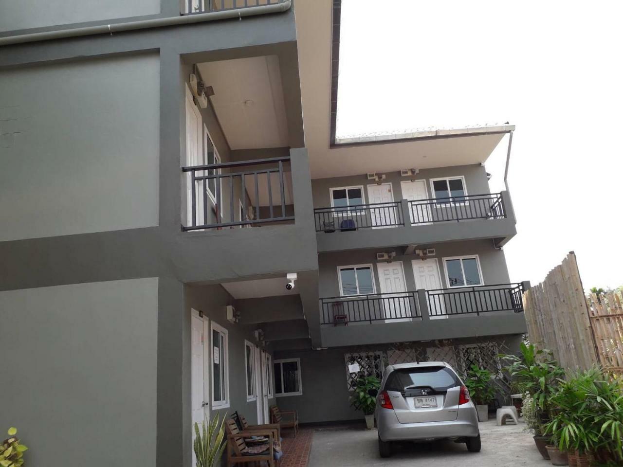 Chada House Hotel Chiang Mai Exterior photo